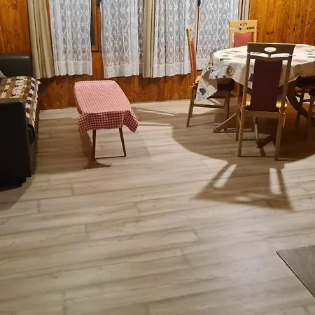 Slovak Near Bratislava In The Heart Of The Carpathians * Modor